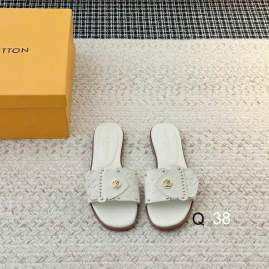 Picture of Louis Vuitton Slippers _SKULVsz35-40LY0501451